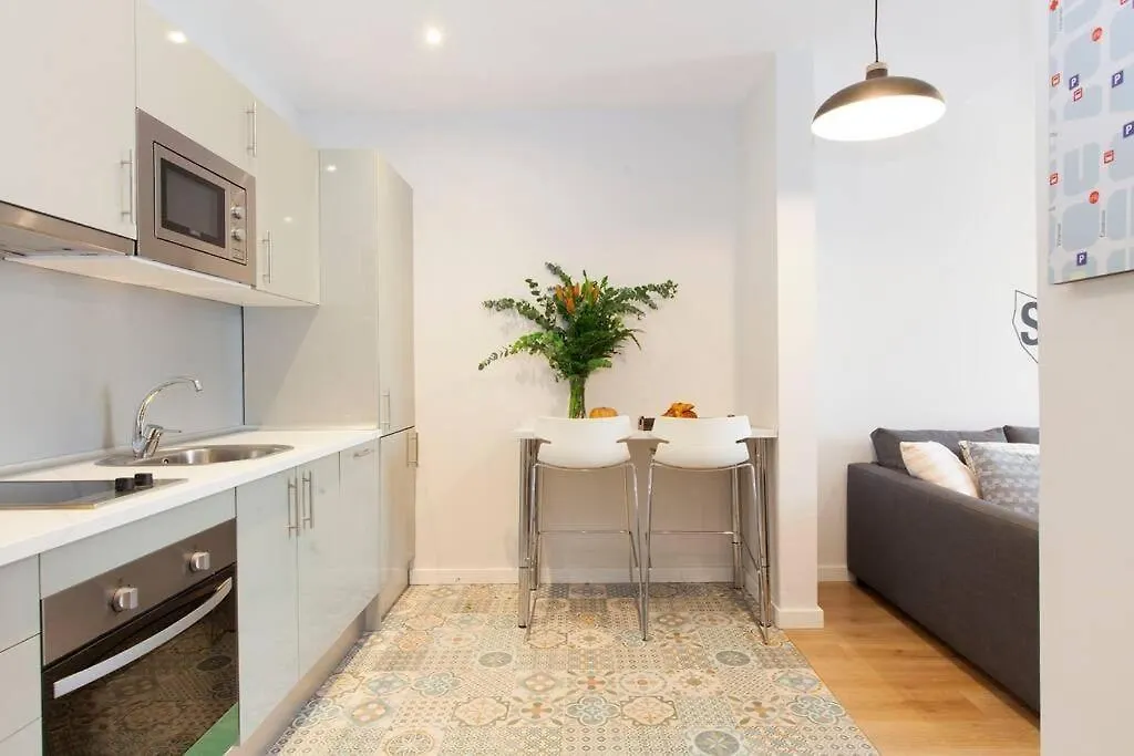 Beautiful 4Bd 4Ba Apartment In Eixample District Barcelone 0*,  Espagne